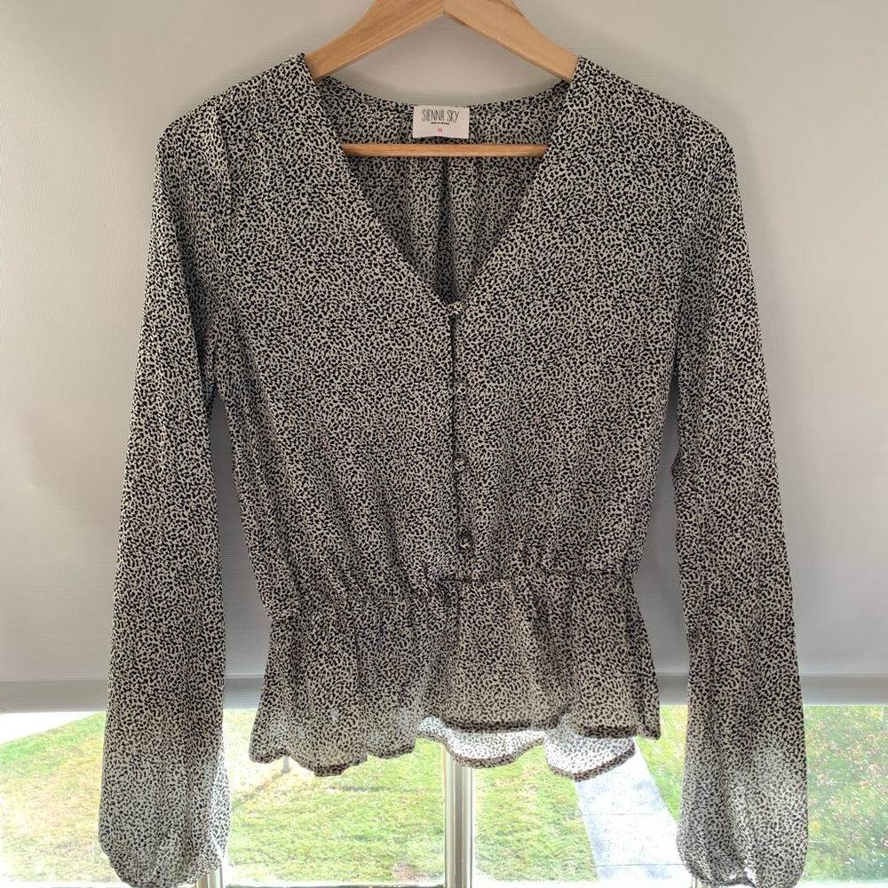 Long sleeve cropped blouse